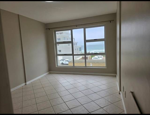 1 BEDROOM PROPERTY TO RENT IN BLOUBERG BEACHFRONT
